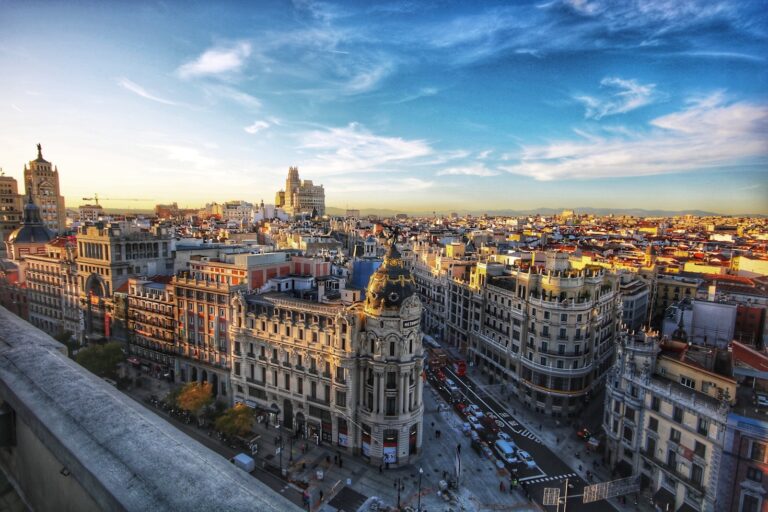 Top 5 Spaanse steden voor een romantisch uitje